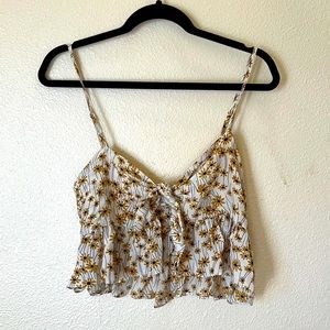 Olivacious | Daisy Tie Front Crop Top